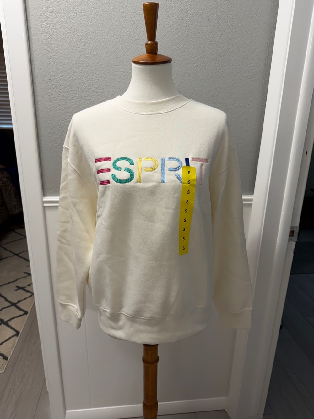 NWT Esprit Cream Crewneck Sweatshirt with Multicolor Logo Size s
